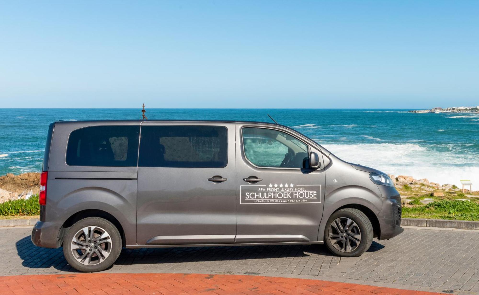 Schulphoek Seafront House Hermanus Εξωτερικό φωτογραφία A school pick-up vehicle