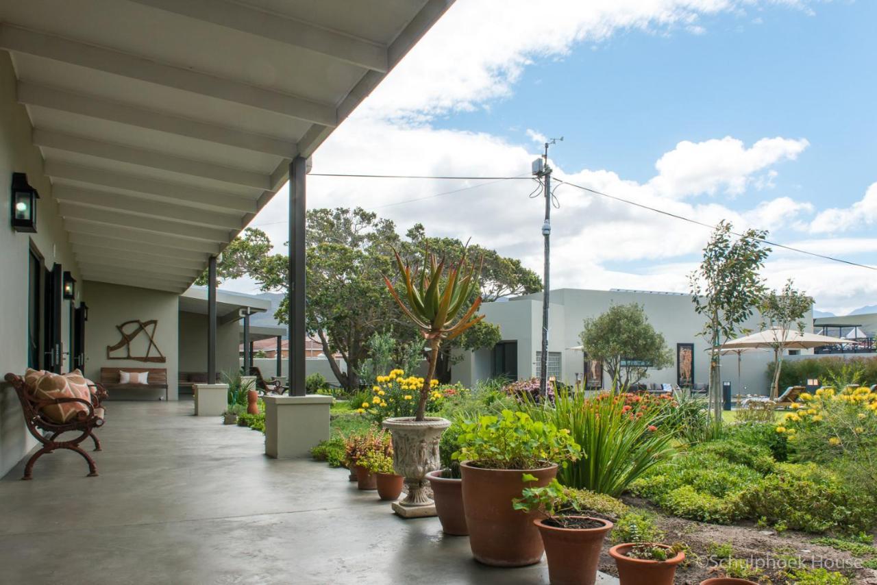 Schulphoek Seafront House Hermanus Εξωτερικό φωτογραφία The courtyard at the San Diego Center for Spiritual Living